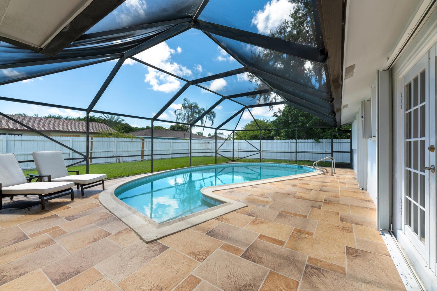 3554 NW 25th Terrace