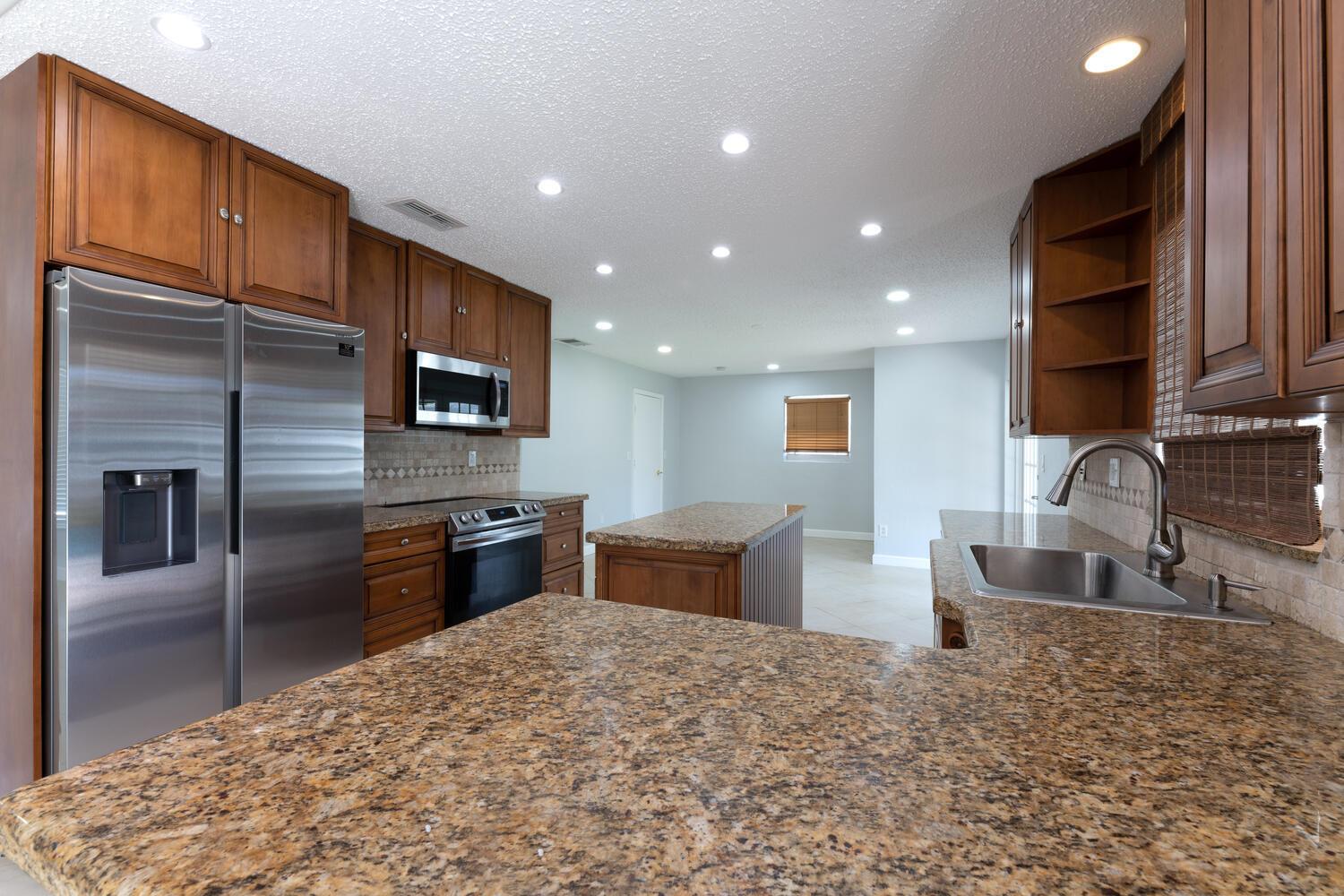 3554 NW 25th Terrace