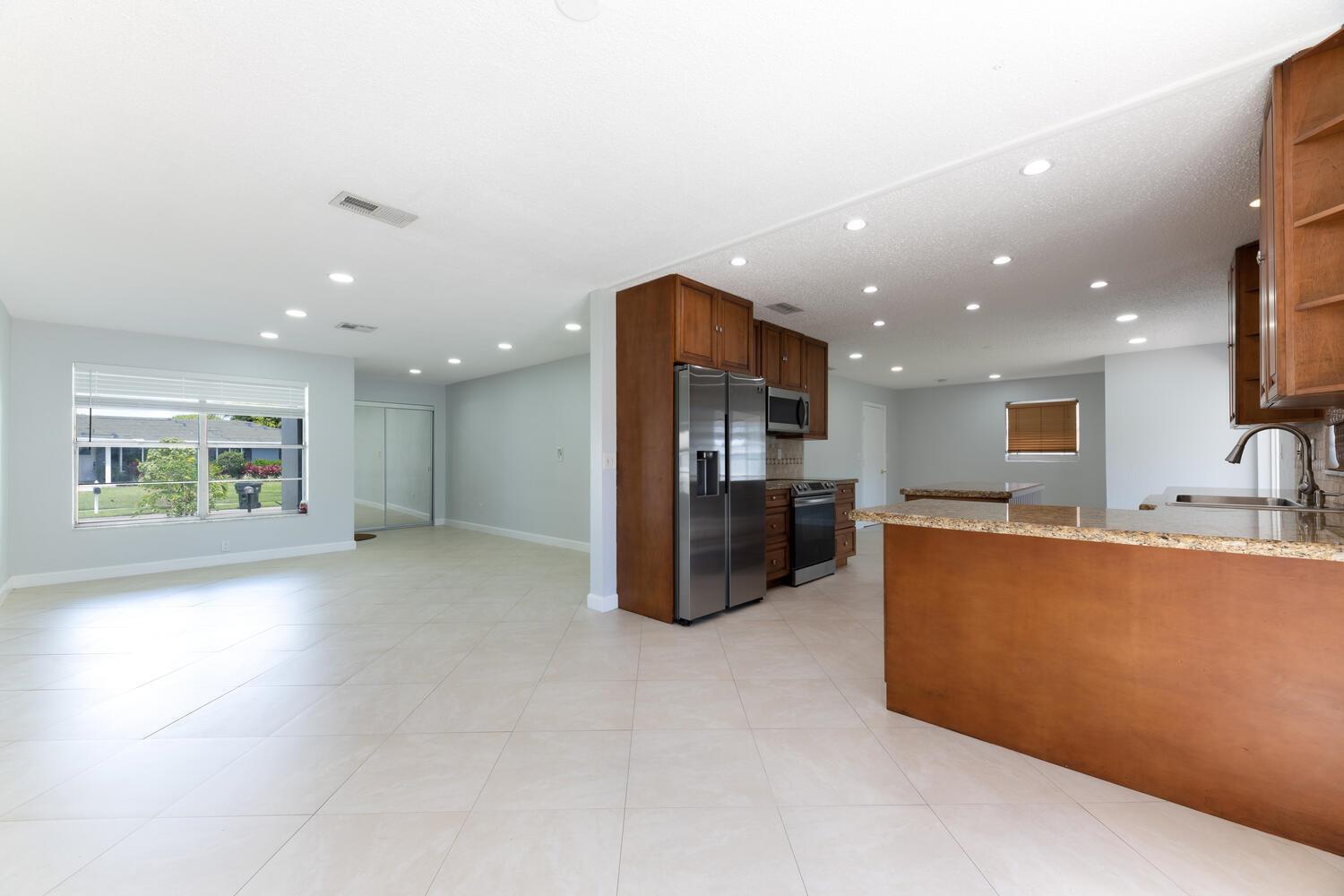 3554 NW 25th Terrace