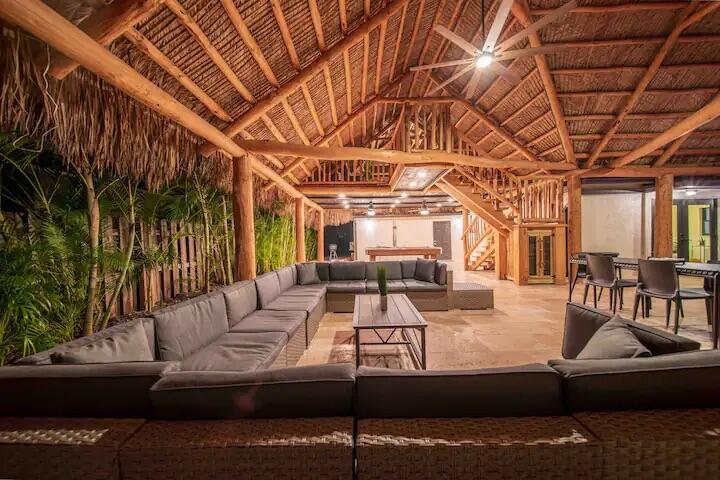 3042 Cardinal Drive