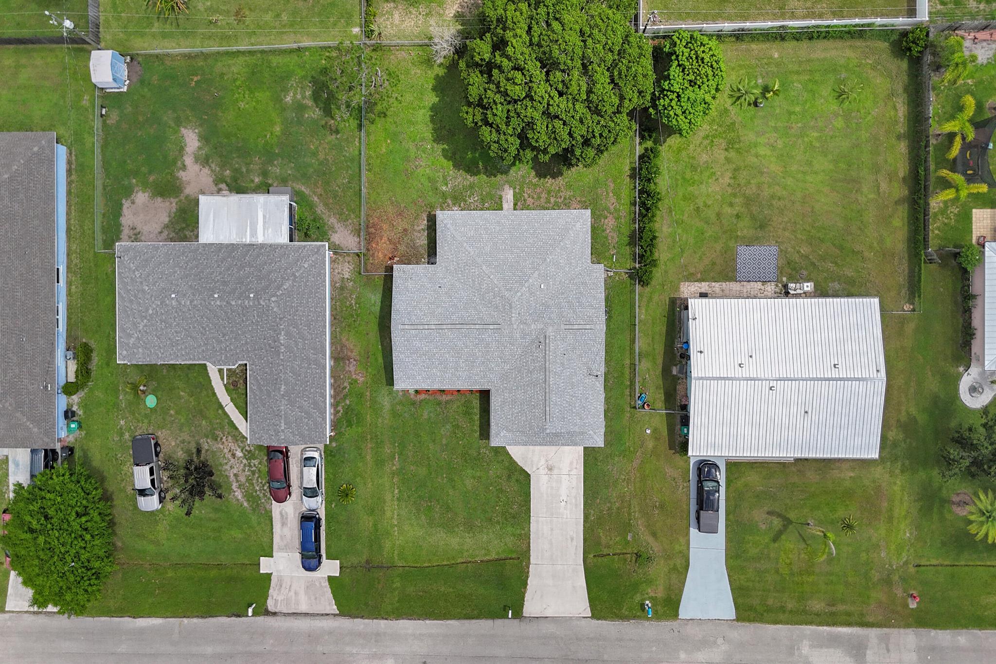 347 SW Duxbury Avenue