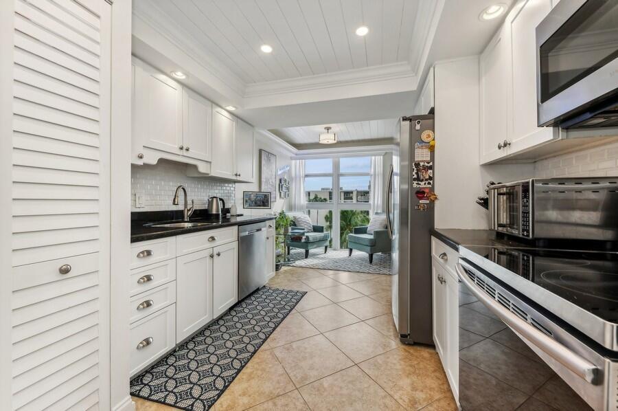 2200 S Ocean Boulevard 707