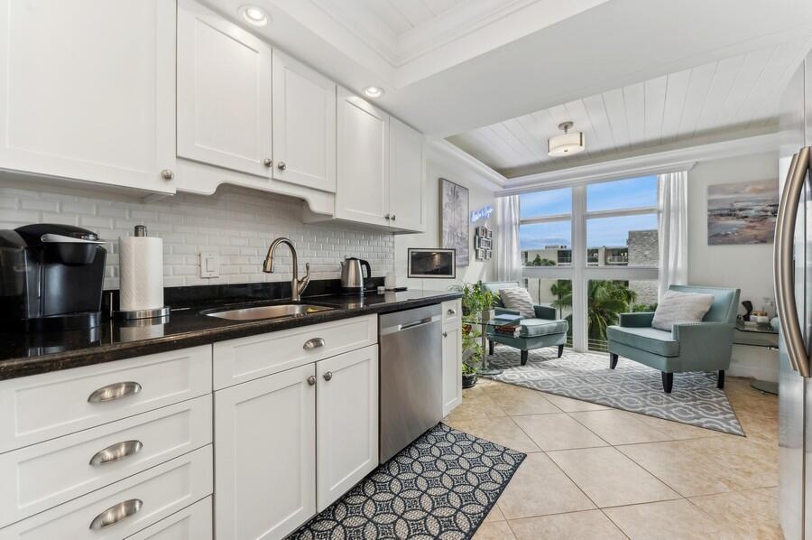 2200 S Ocean Boulevard 707