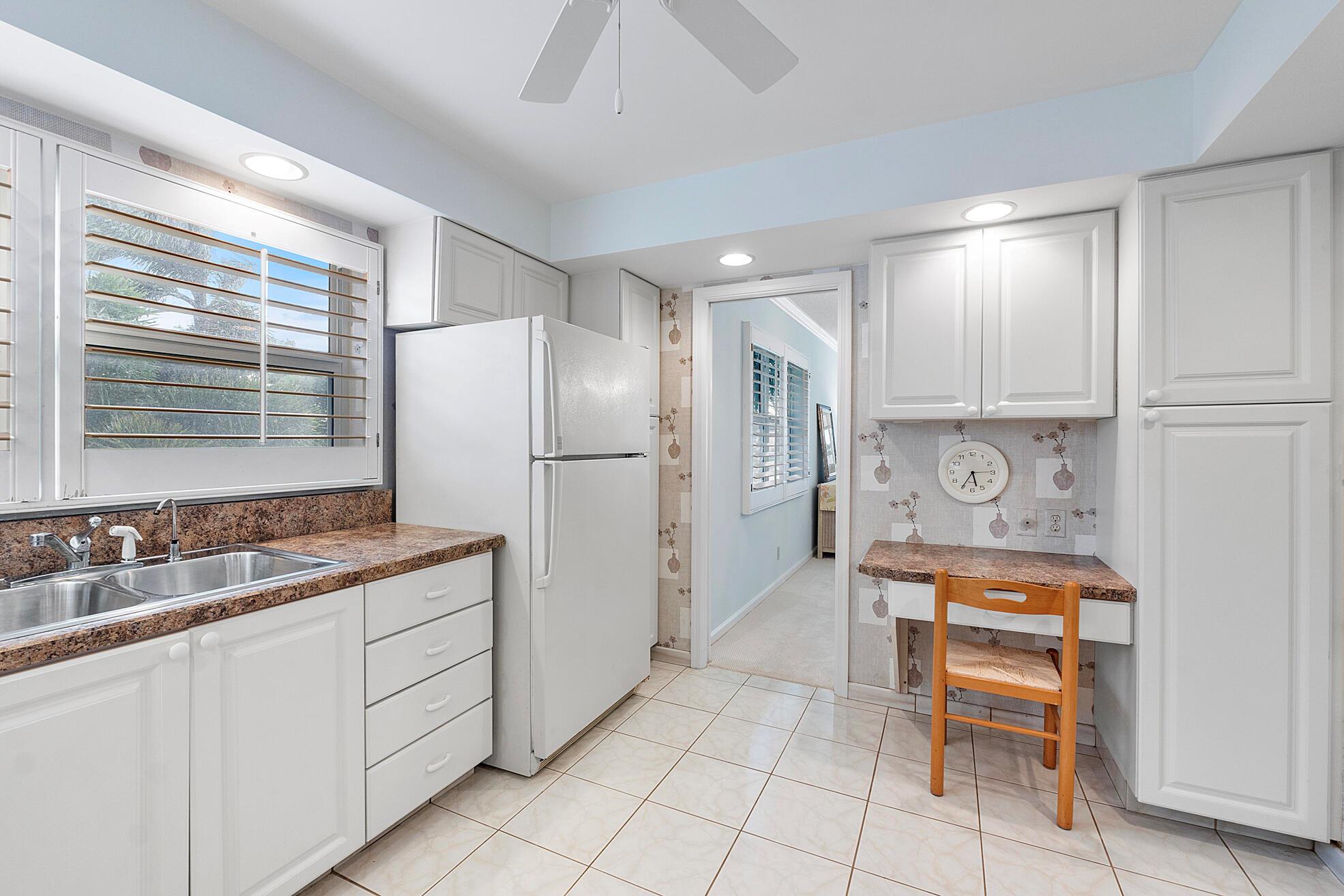 3310 S Ocean Boulevard 232-D