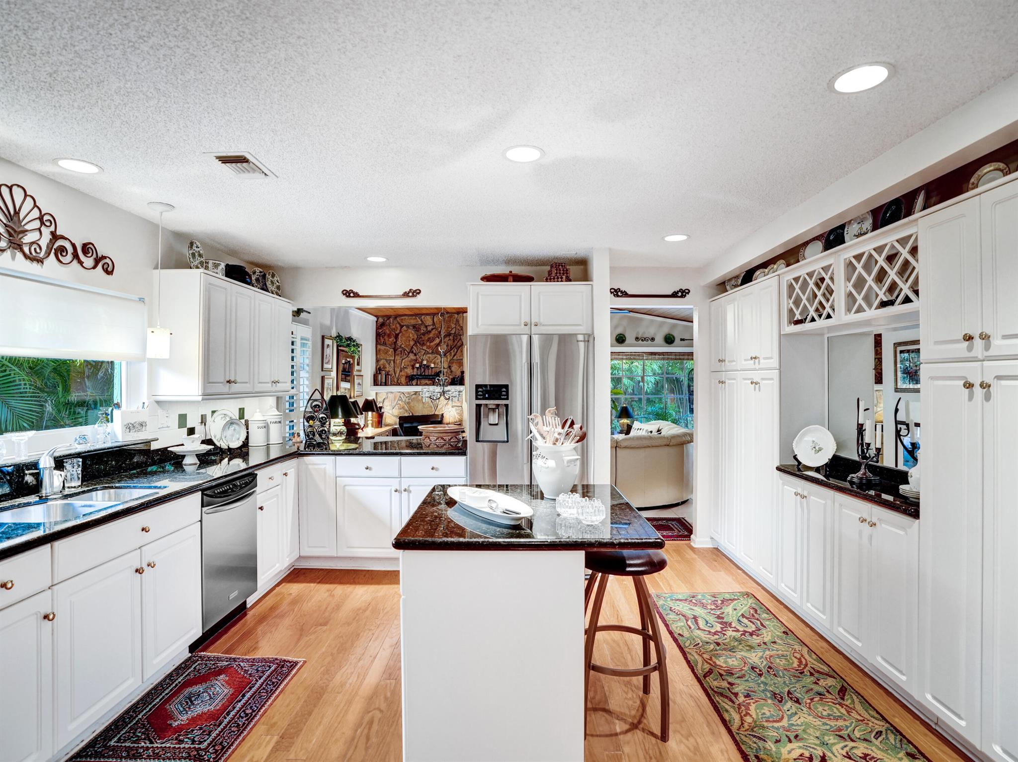 2710 NW 27th Avenue