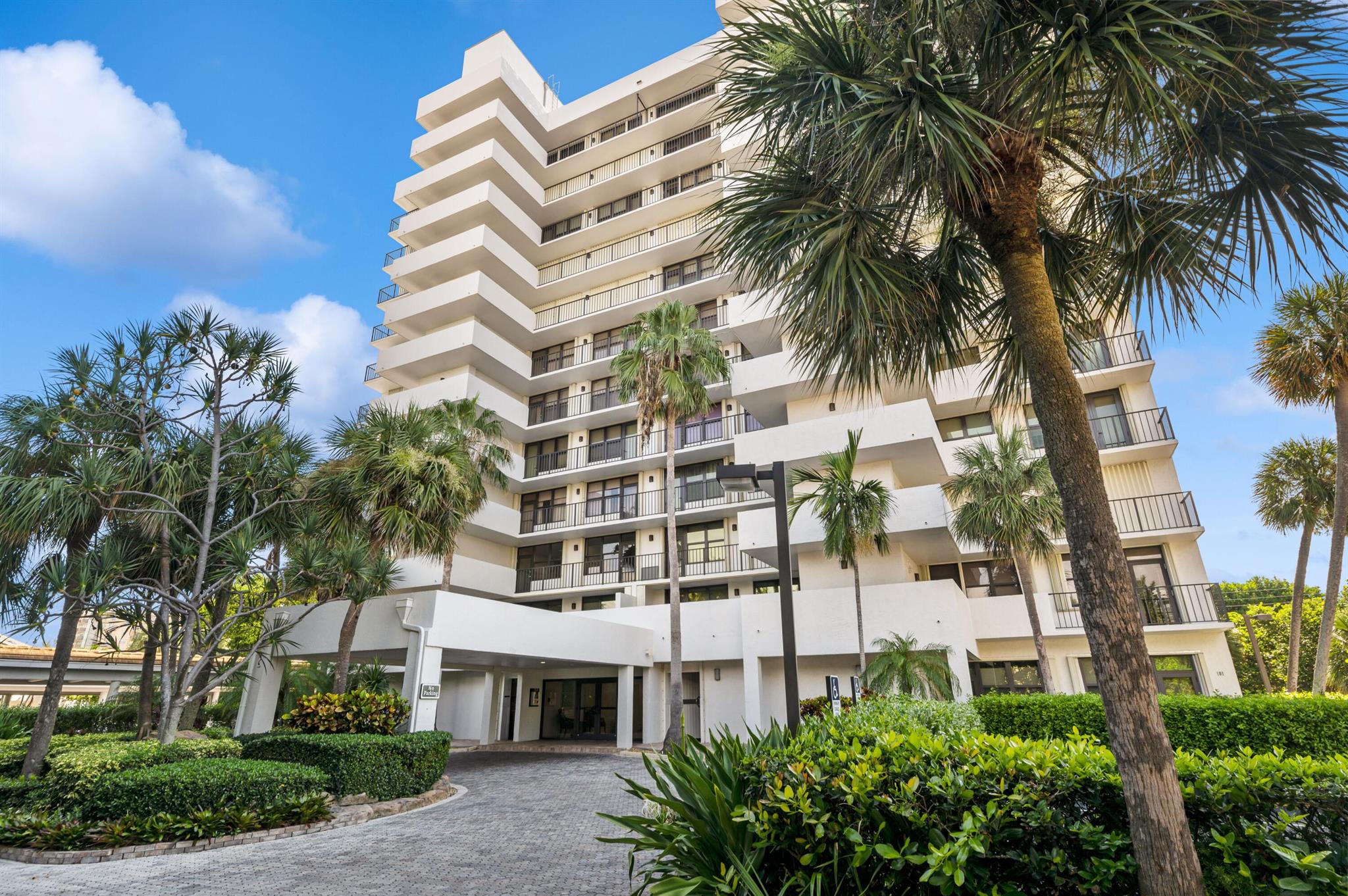 4600 S Ocean Boulevard 703