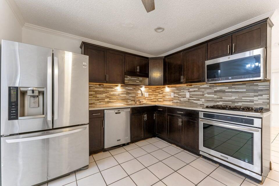4274 Centurian Circle