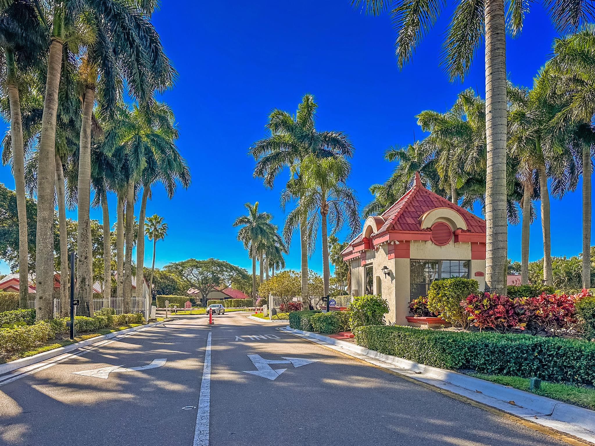 7864 Lexington Club Boulevard B