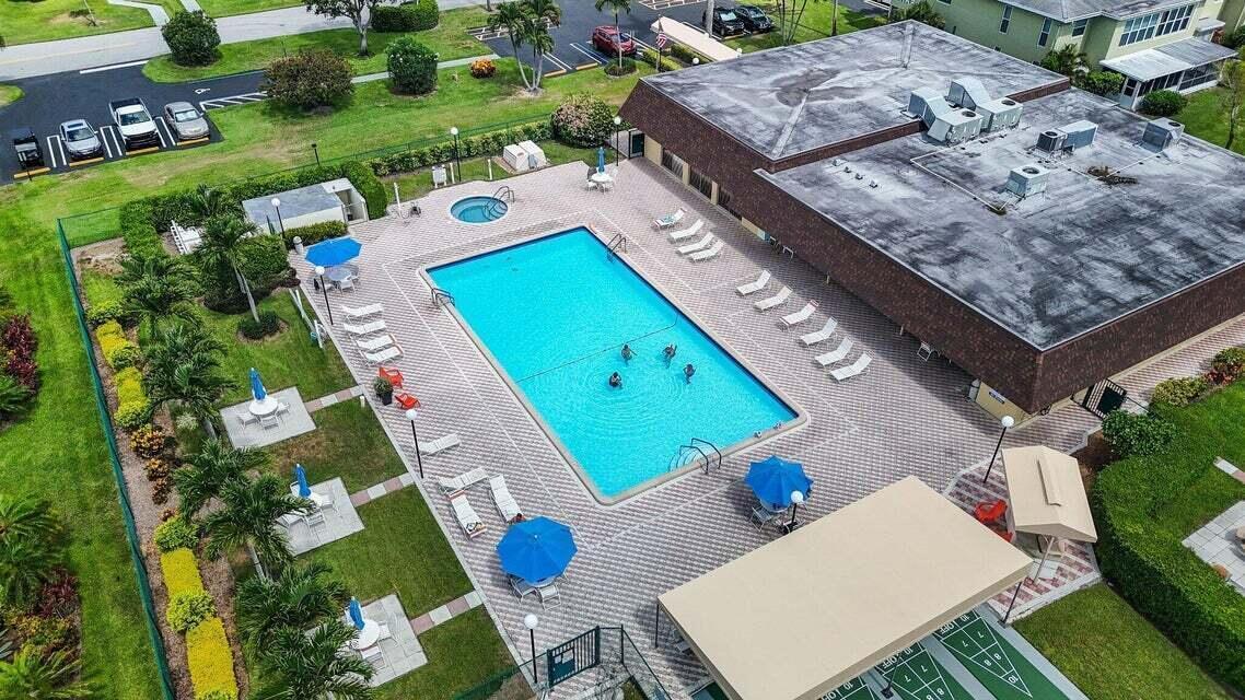 2500 Black Olive Boulevard 202