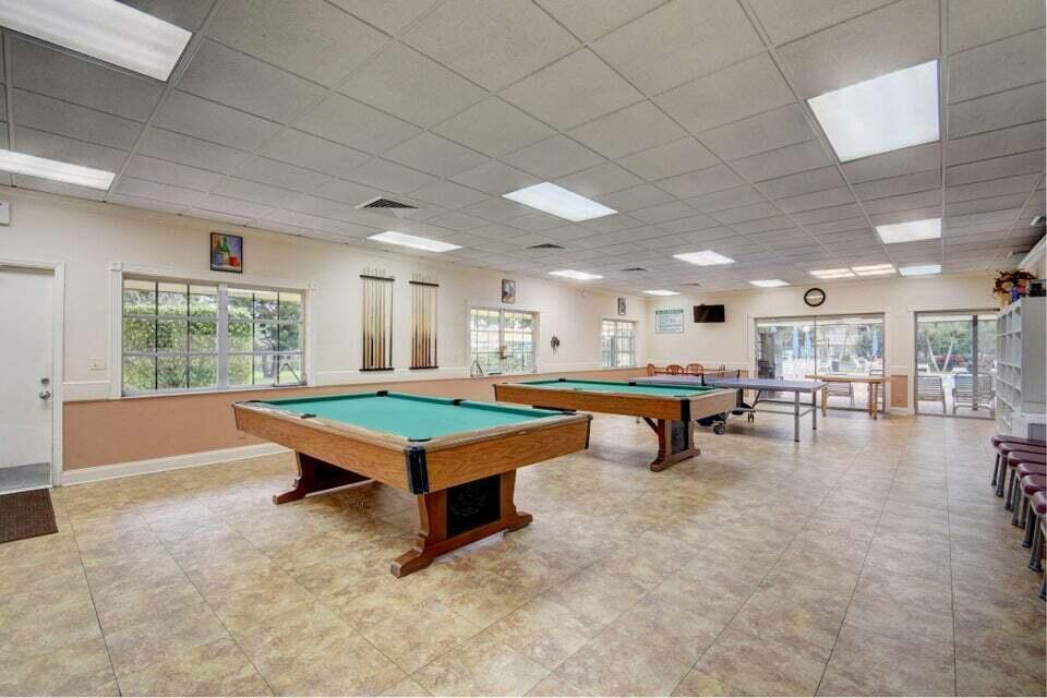 2500 Black Olive Boulevard 202