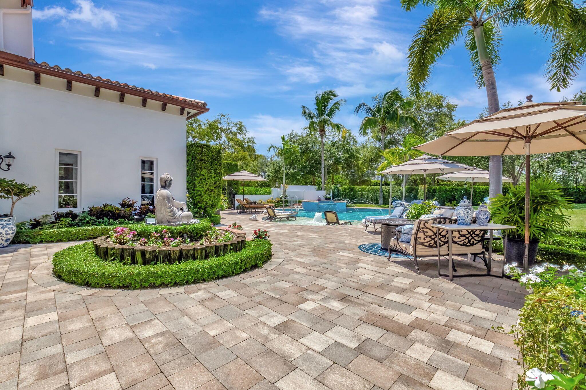 285 NW 6th Street