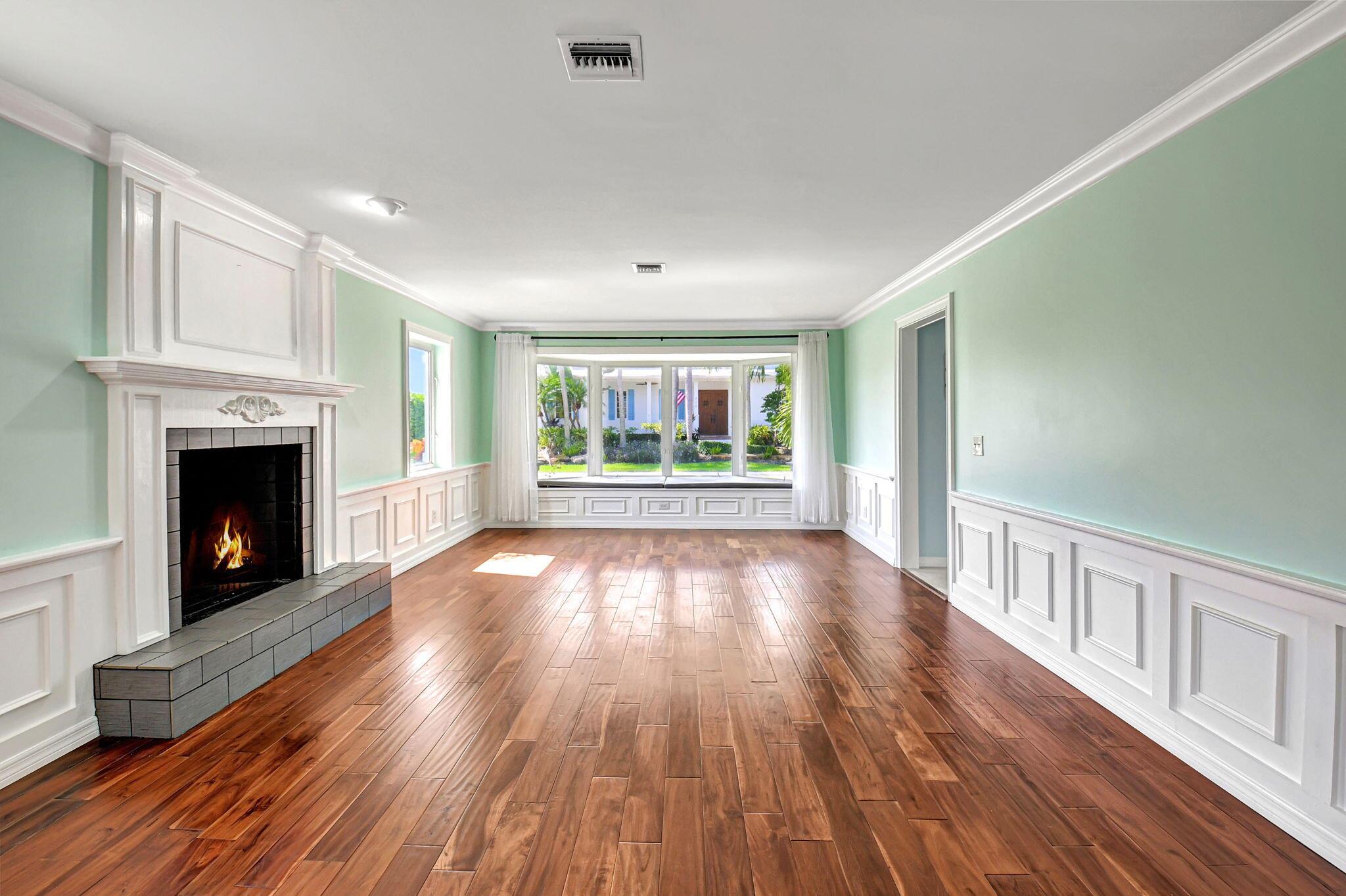 827 South Road