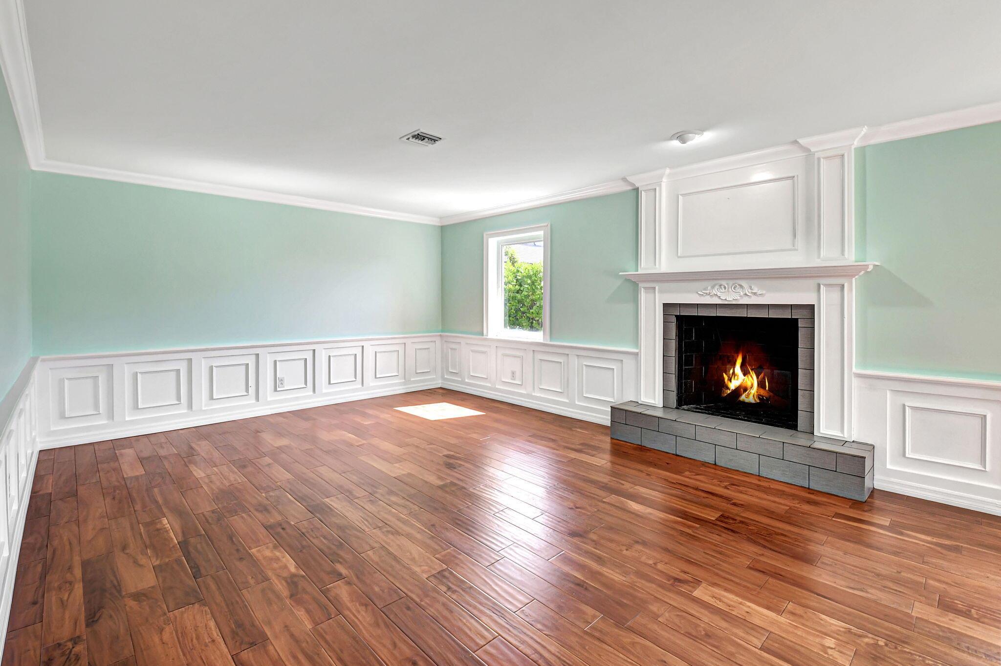 827 South Road
