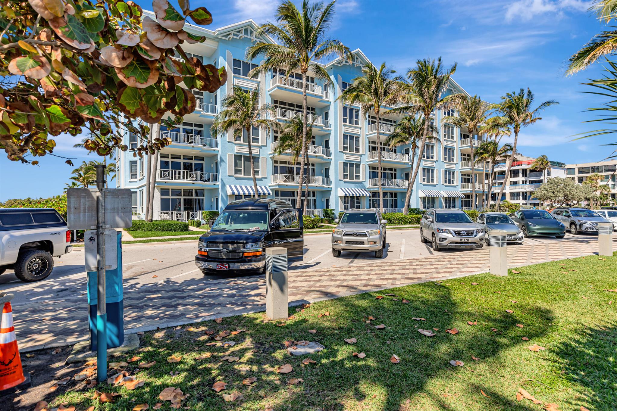 701 SE 21st Avenue 302