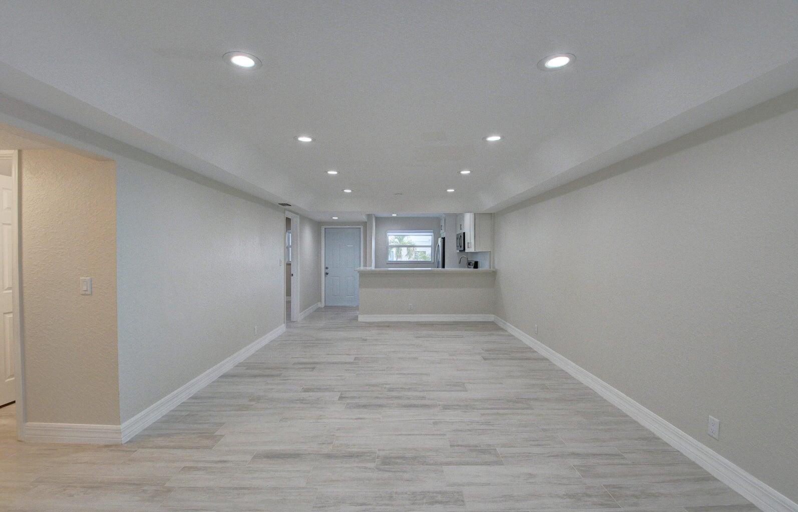 398 W Camino Real 5