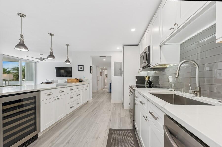 2200 S Ocean Boulevard 203