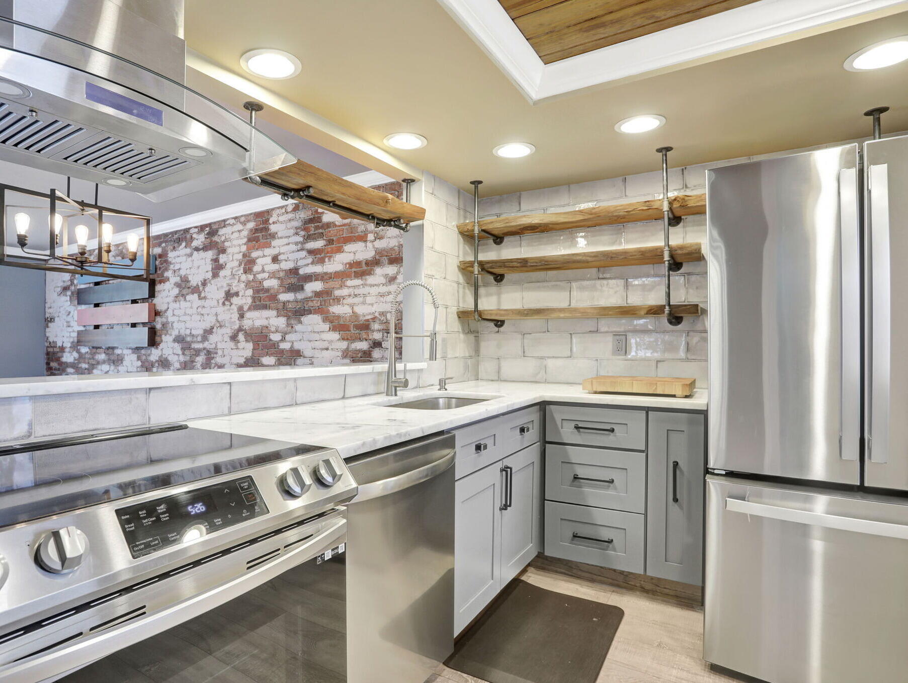 7800 NW 18th Street 201