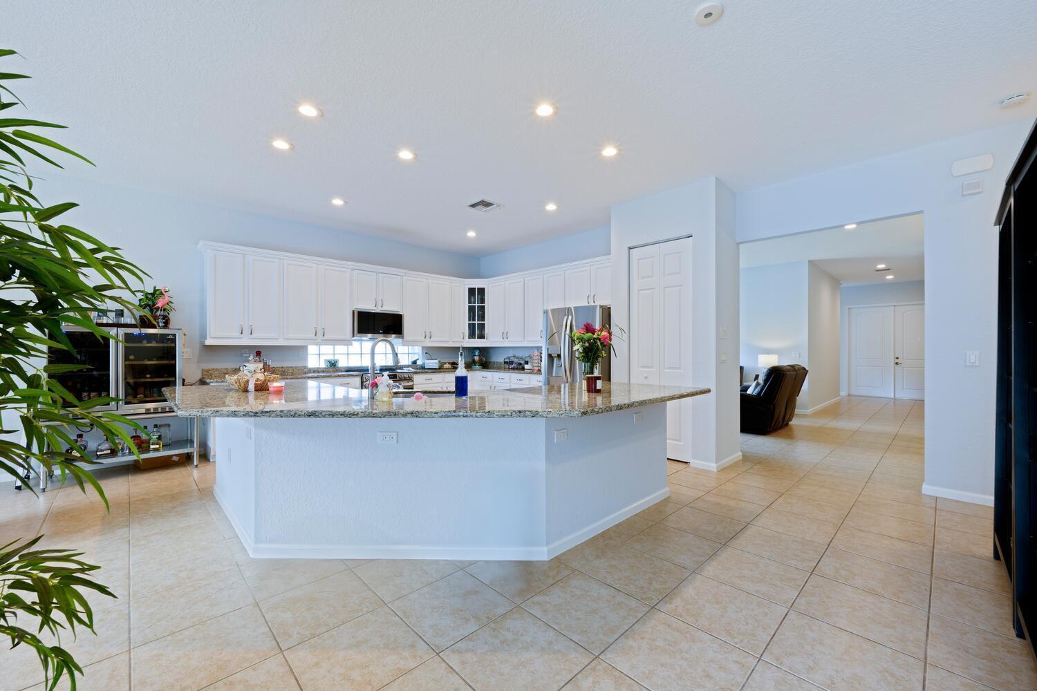 9362 Isles Cay Drive