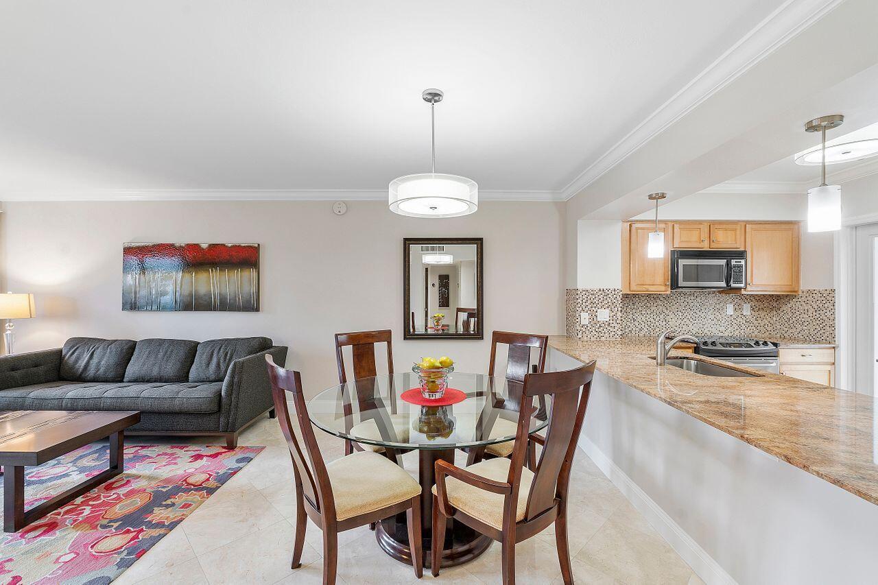 2700 Banyan Road 25c