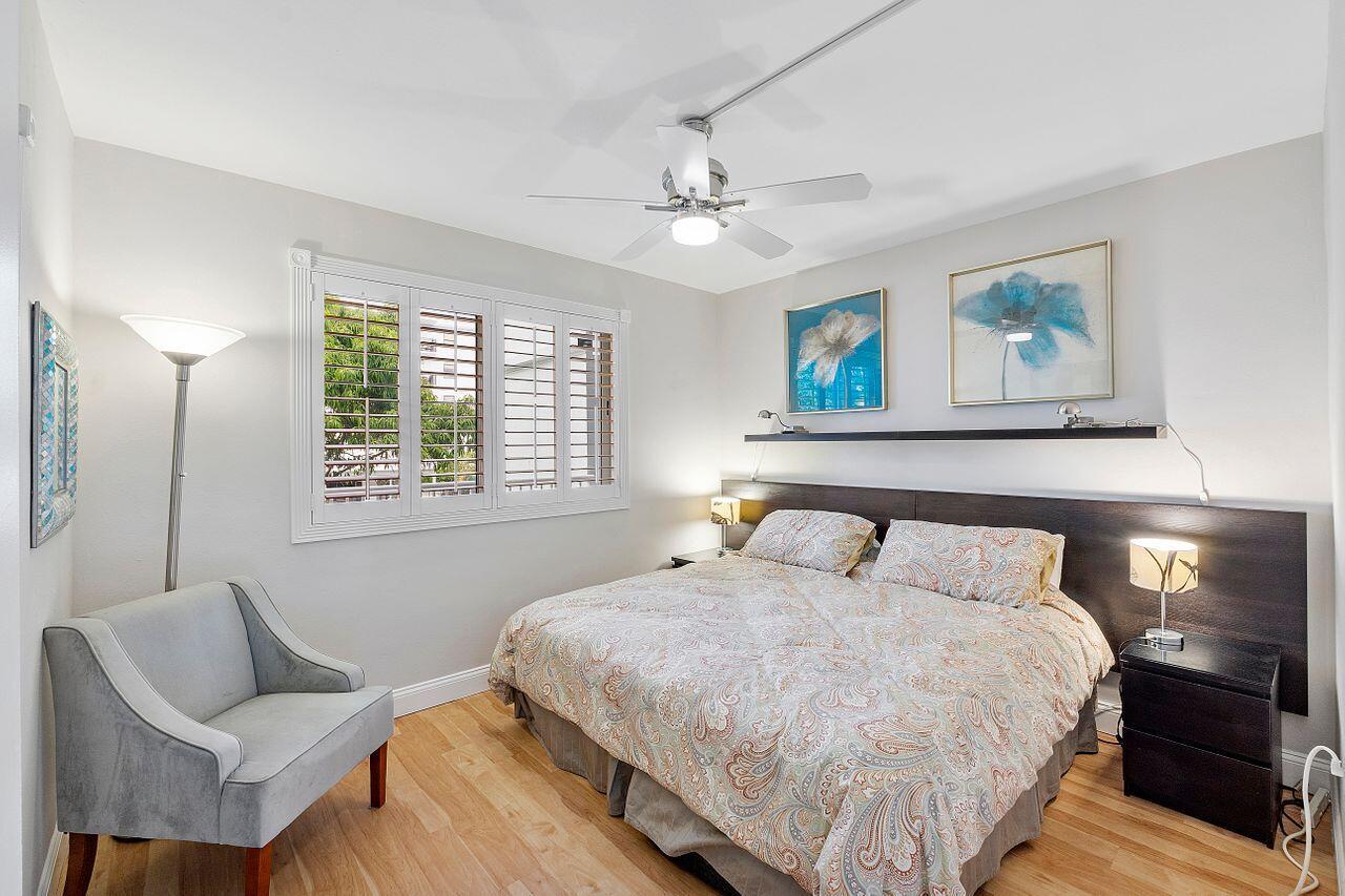 2700 Banyan Road 25c