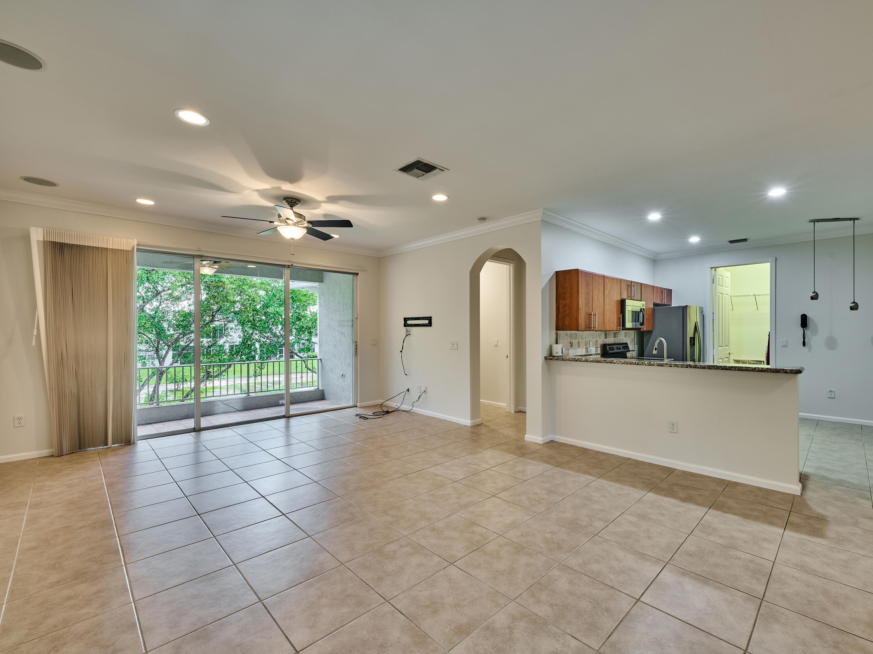 6436 Bella Circle Circle 1105