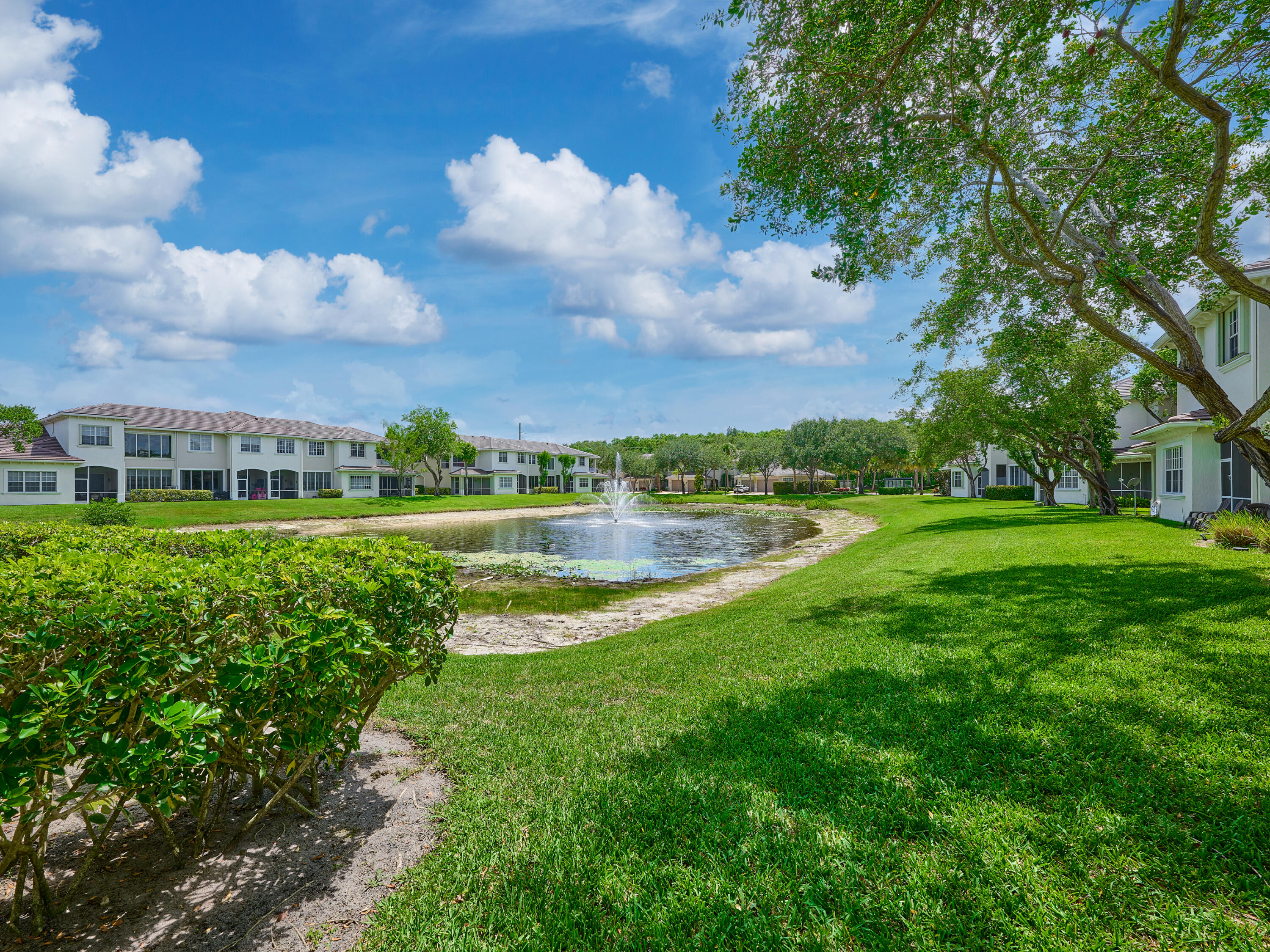 6436 Bella Circle Circle 1105