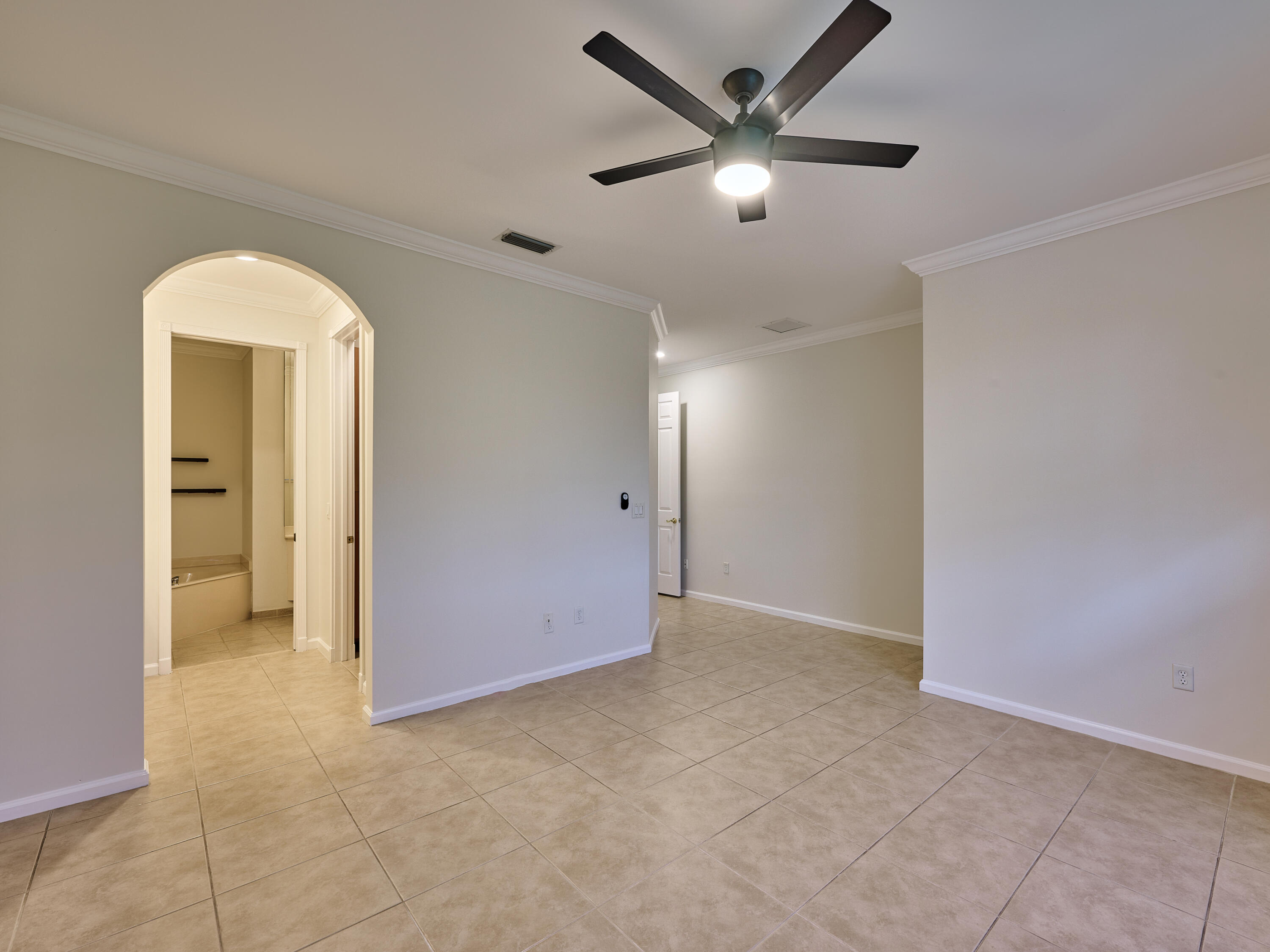 6436 Bella Circle Circle 1105