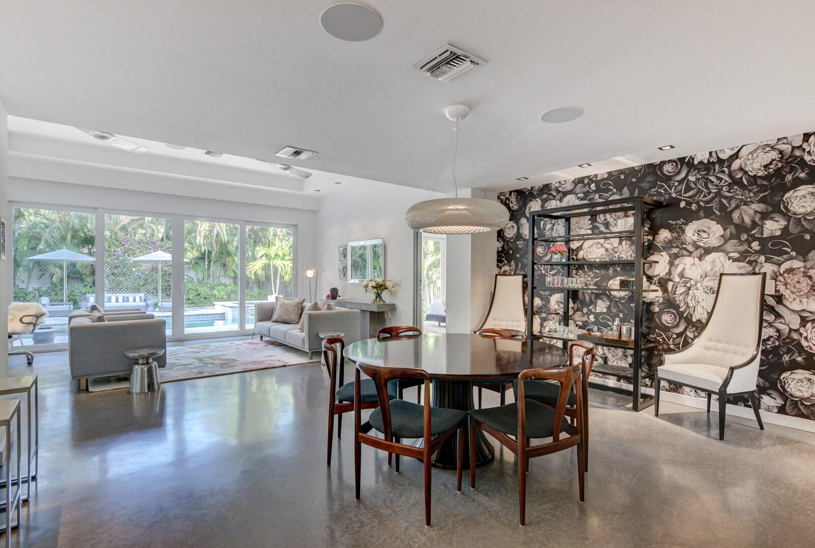 717 NE 1st Court