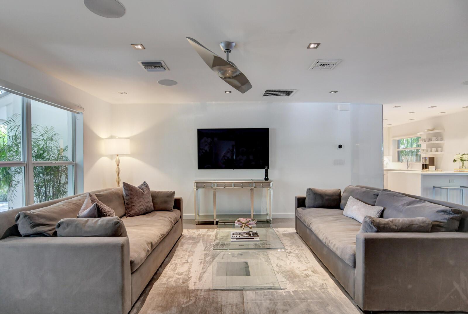 717 NE 1st Court