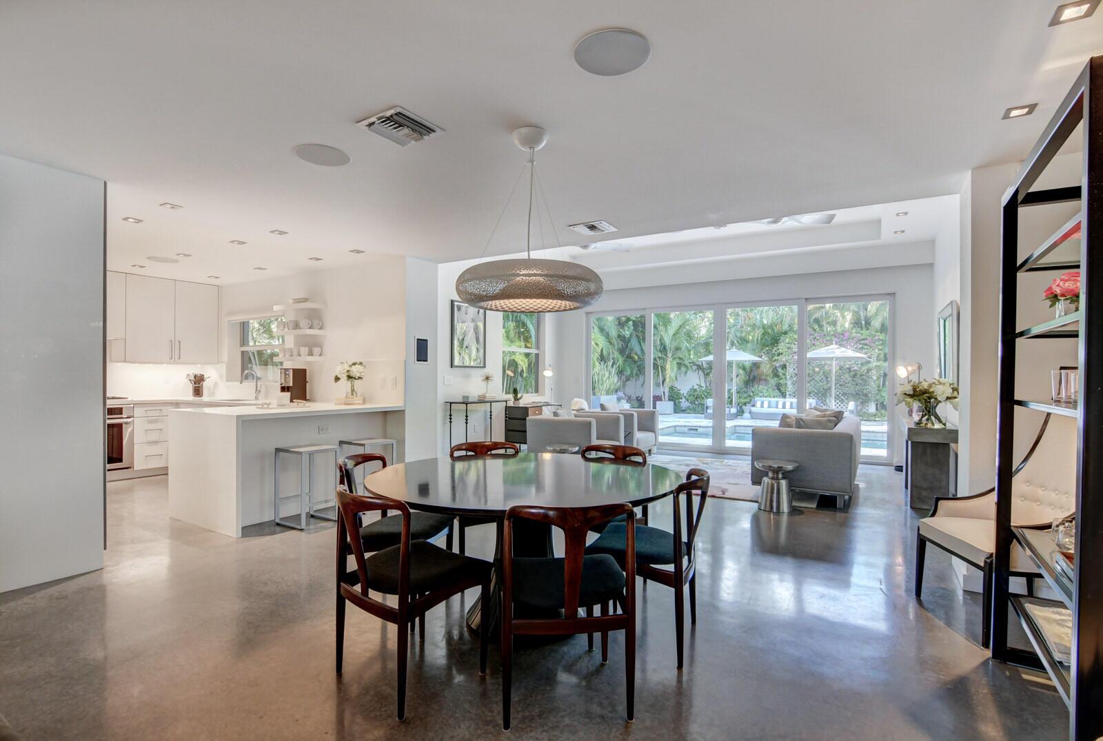 717 NE 1st Court