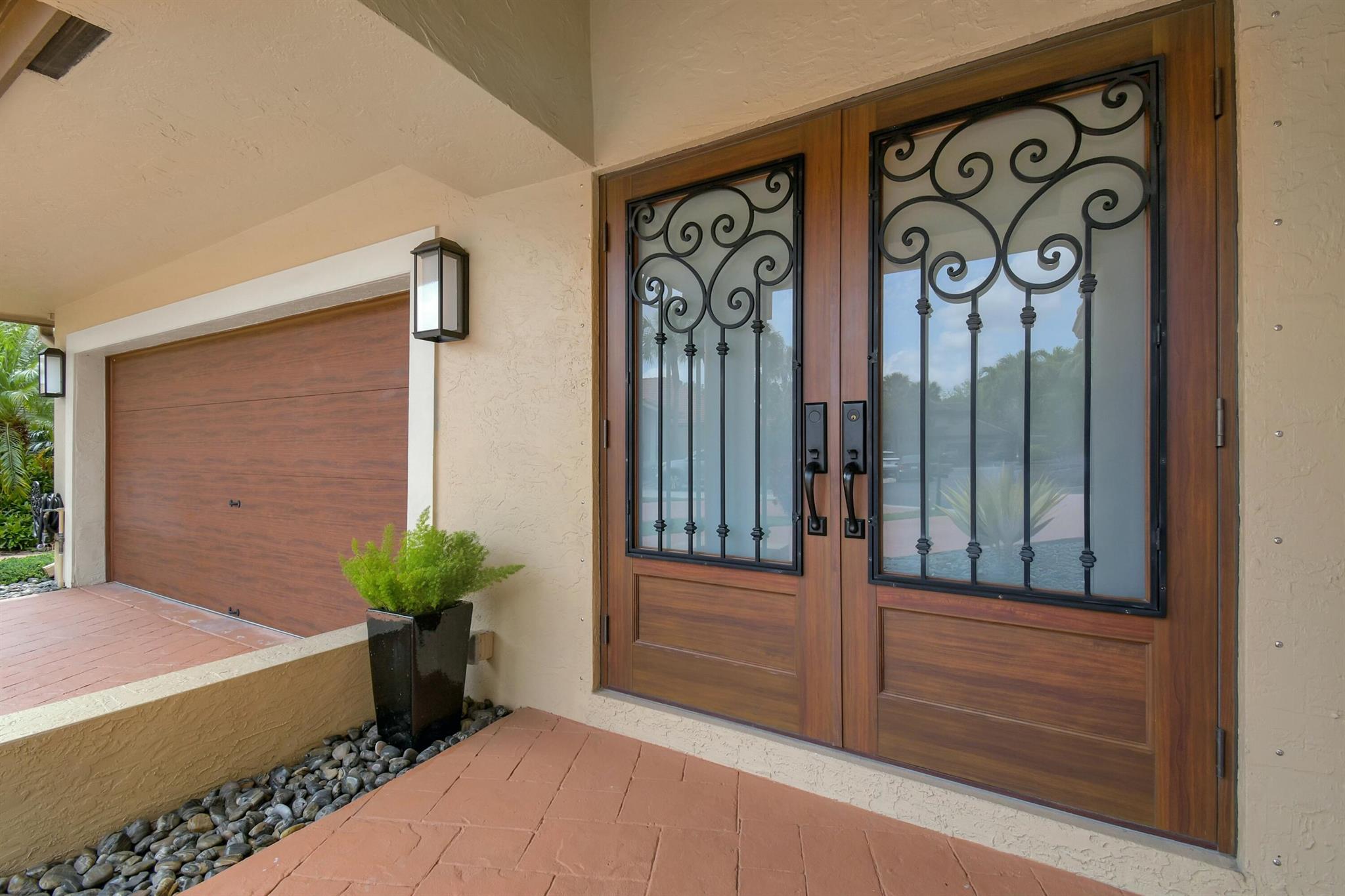 761 SW 87th Terrace