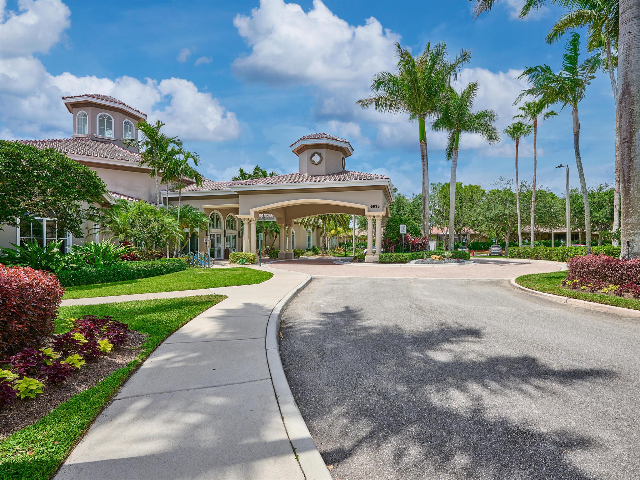 6989 Pisano Drive