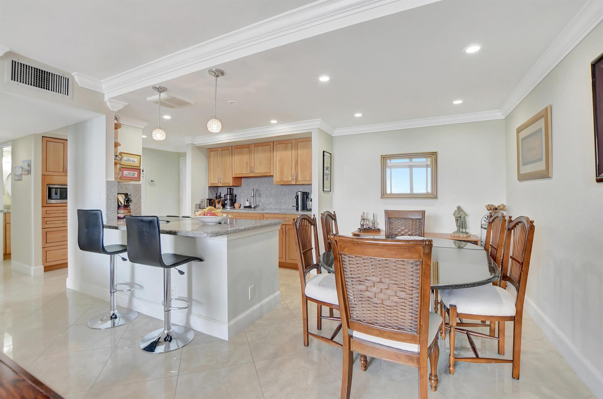 2121 N Ocean 1405e Boulevard 1405e