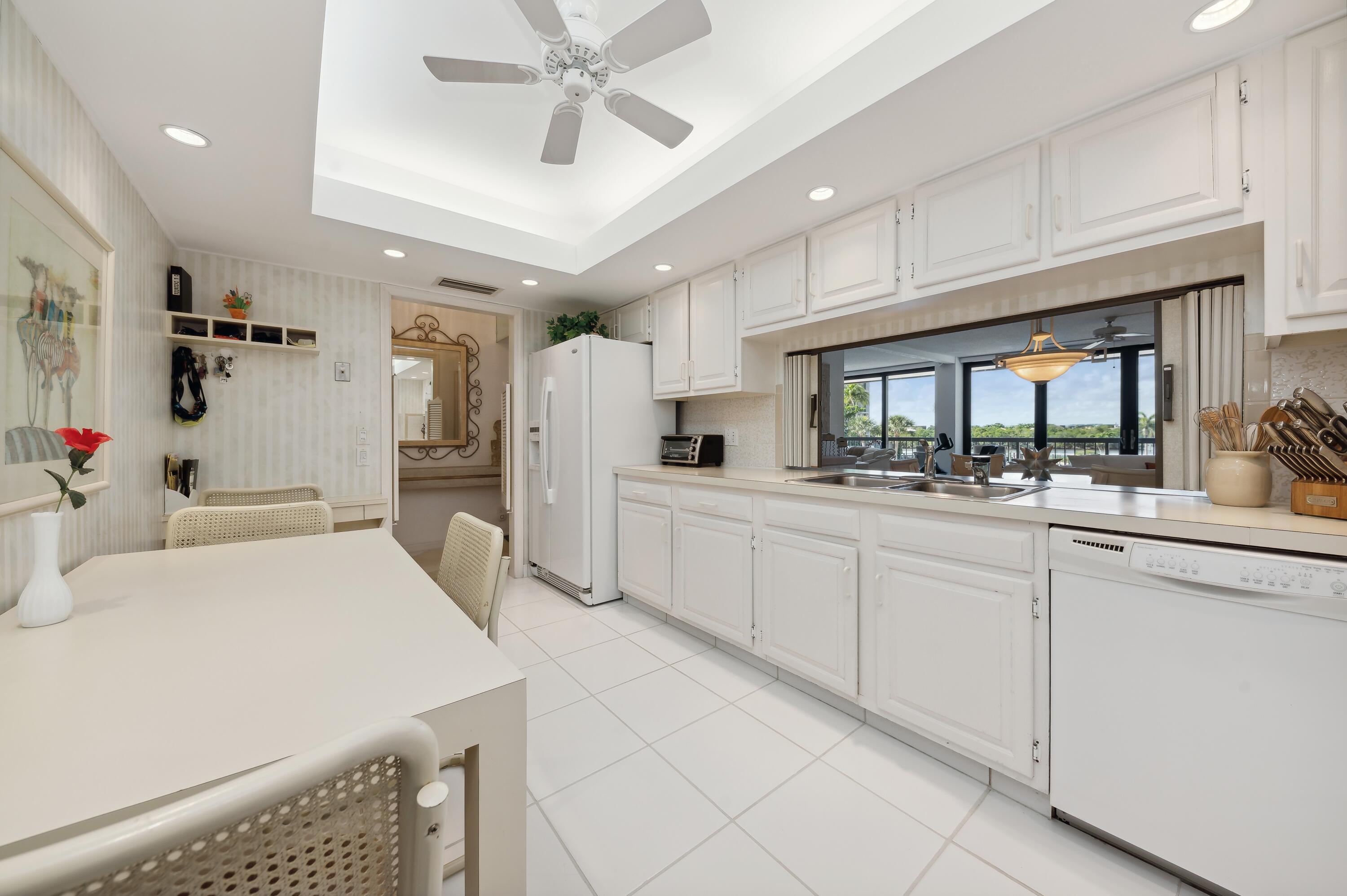 4748 S Ocean Boulevard 206