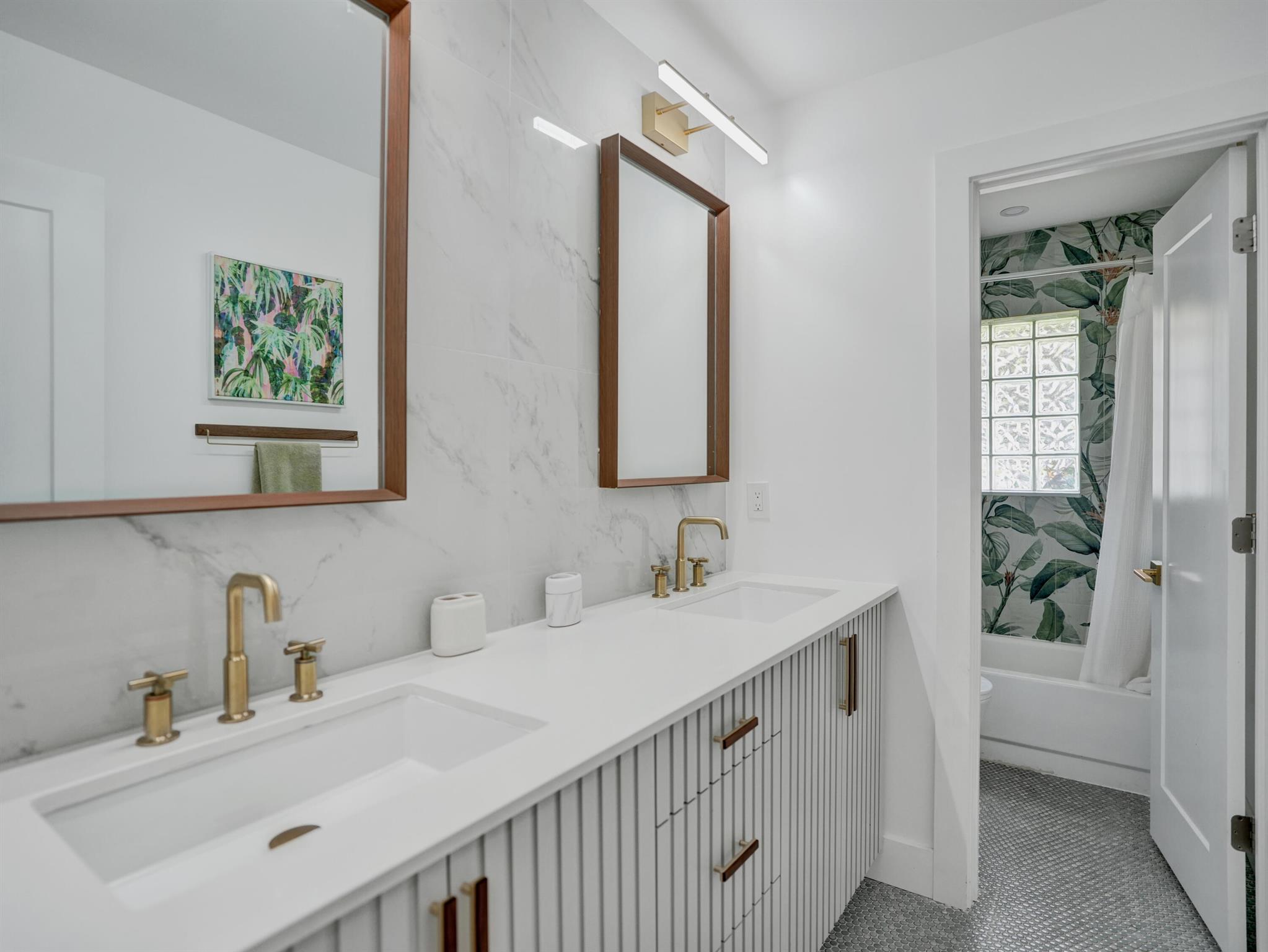 2708 NW 26th Circle