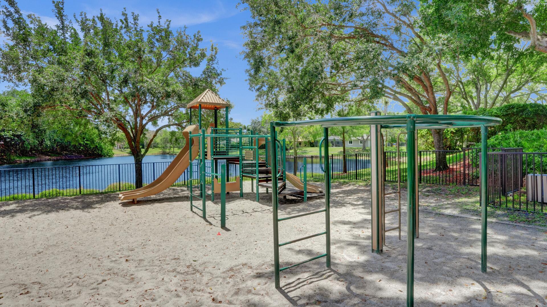 2708 NW 26th Circle
