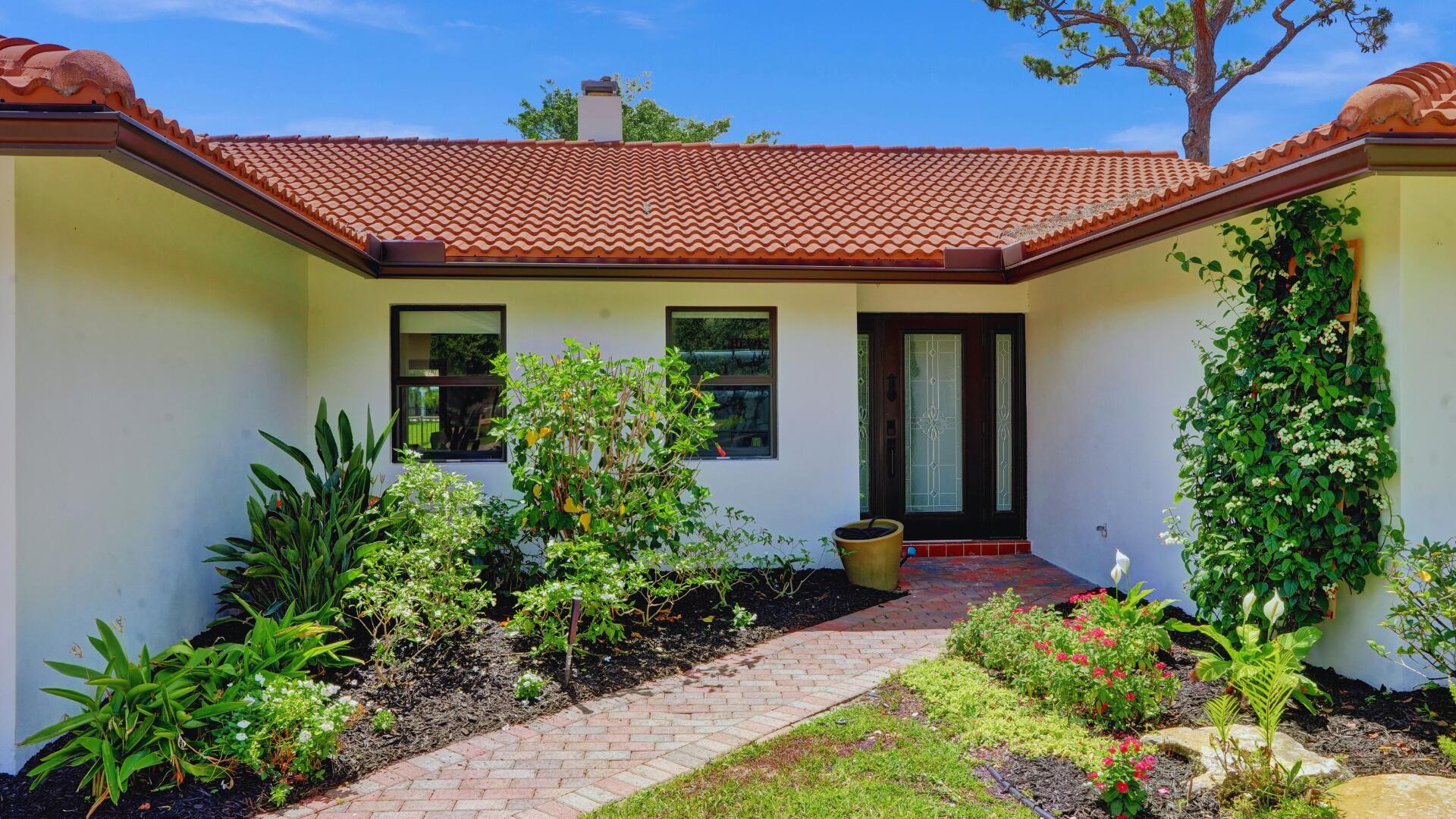 2708 NW 26th Circle