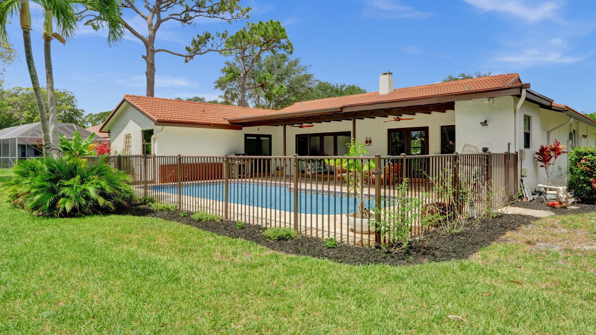 2708 NW 26th Circle