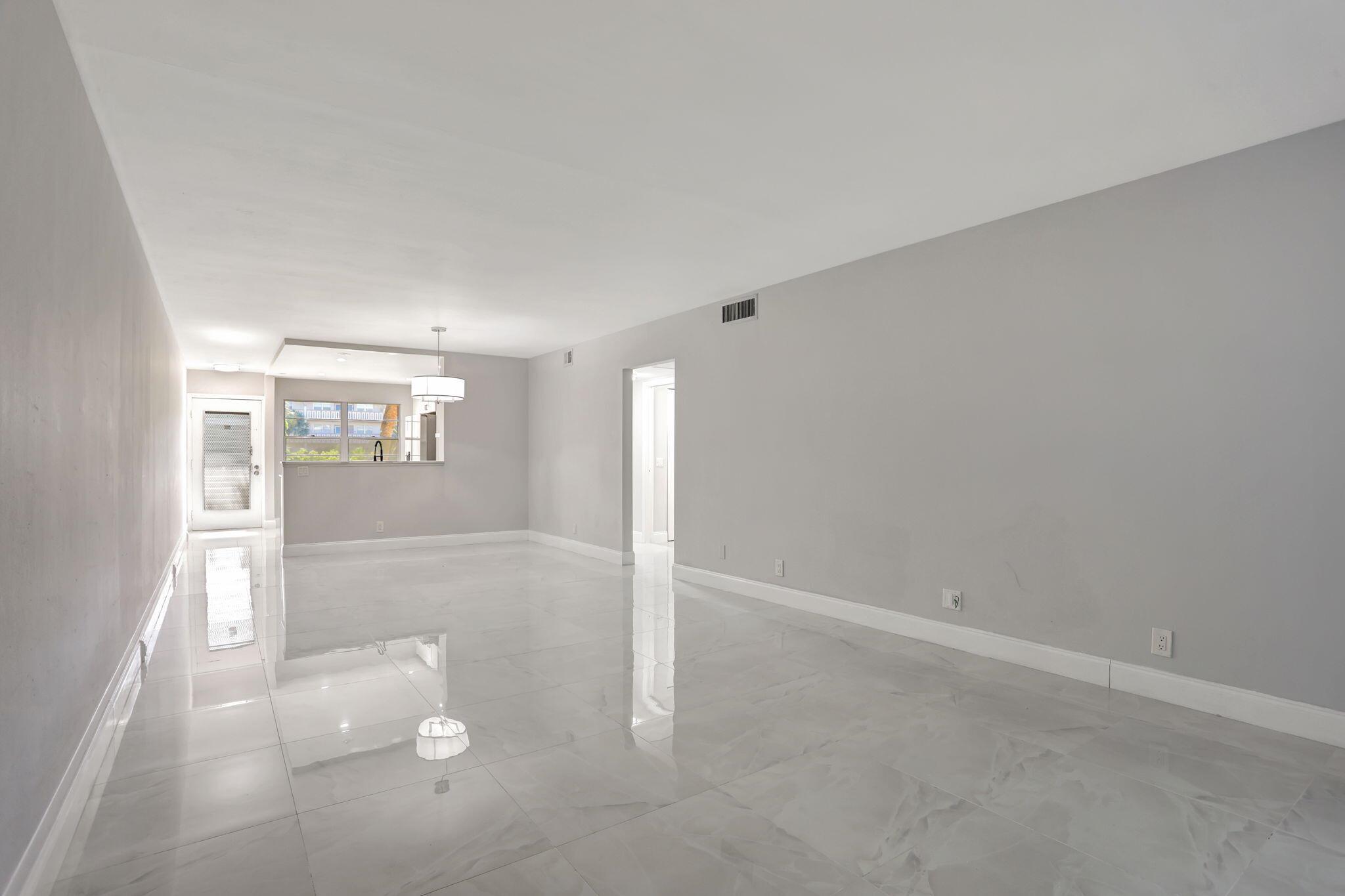 2202 Lucaya Bend G2