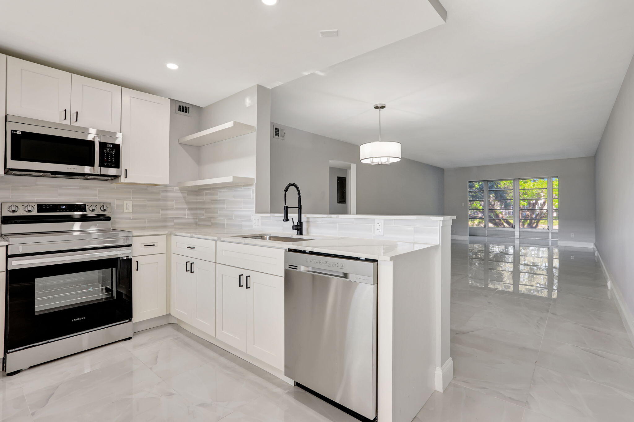 2202 Lucaya Bend G2