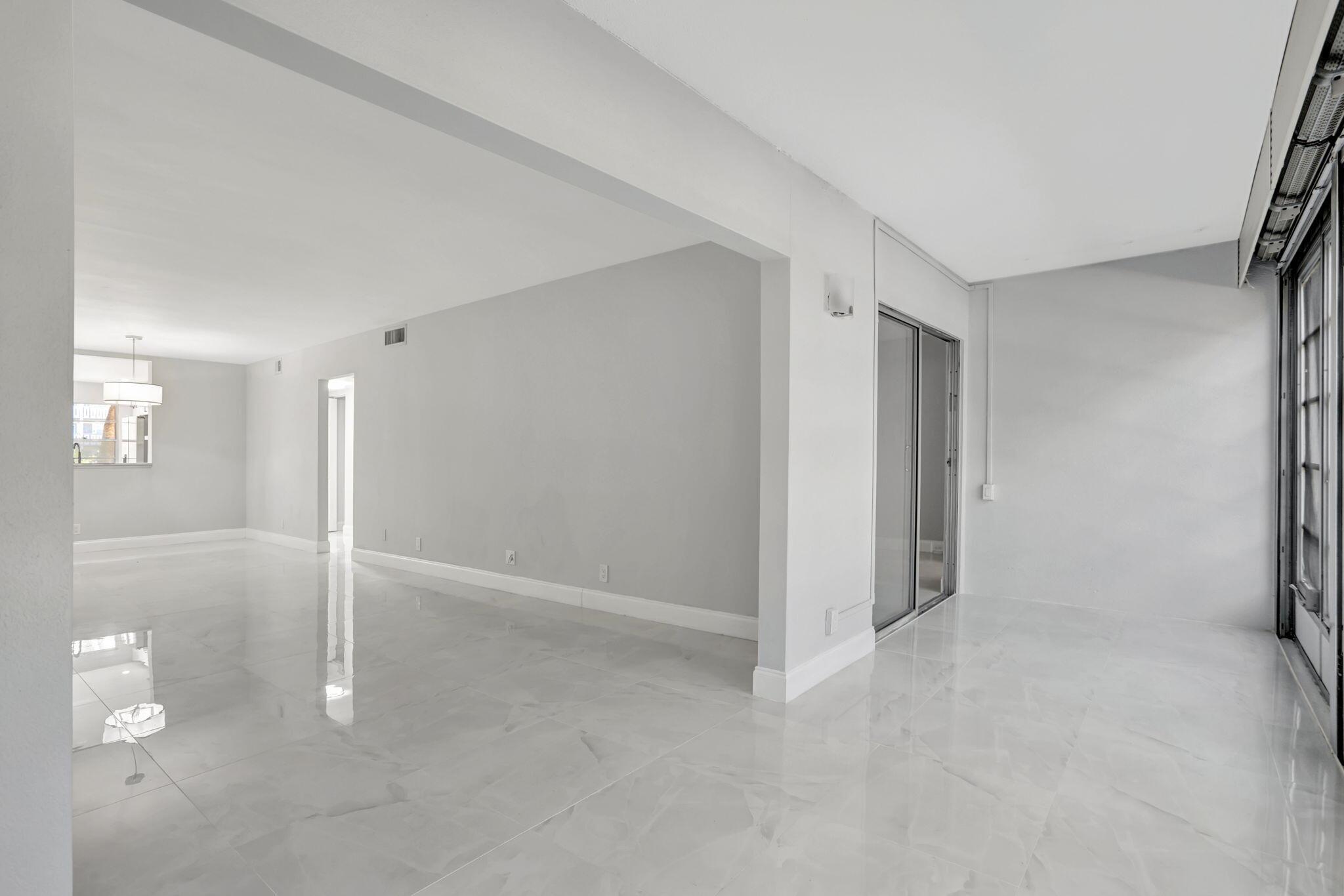 2202 Lucaya Bend G2