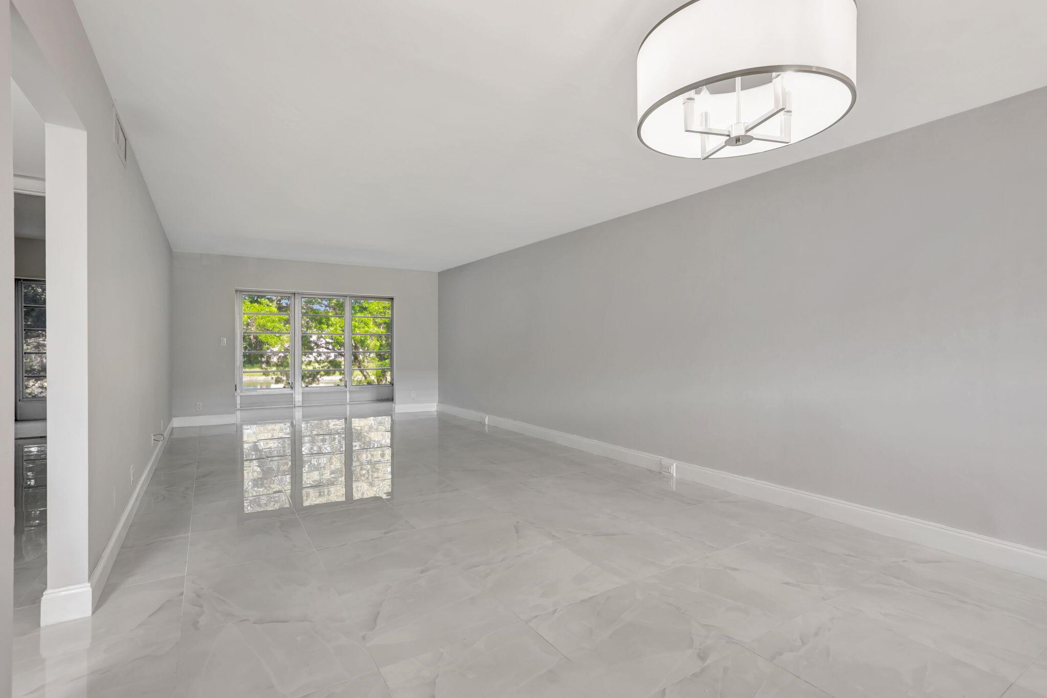 2202 Lucaya Bend G2
