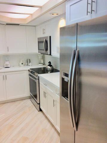 100 SE 5th Avenue 102