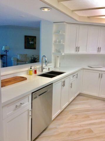 100 SE 5th Avenue 102