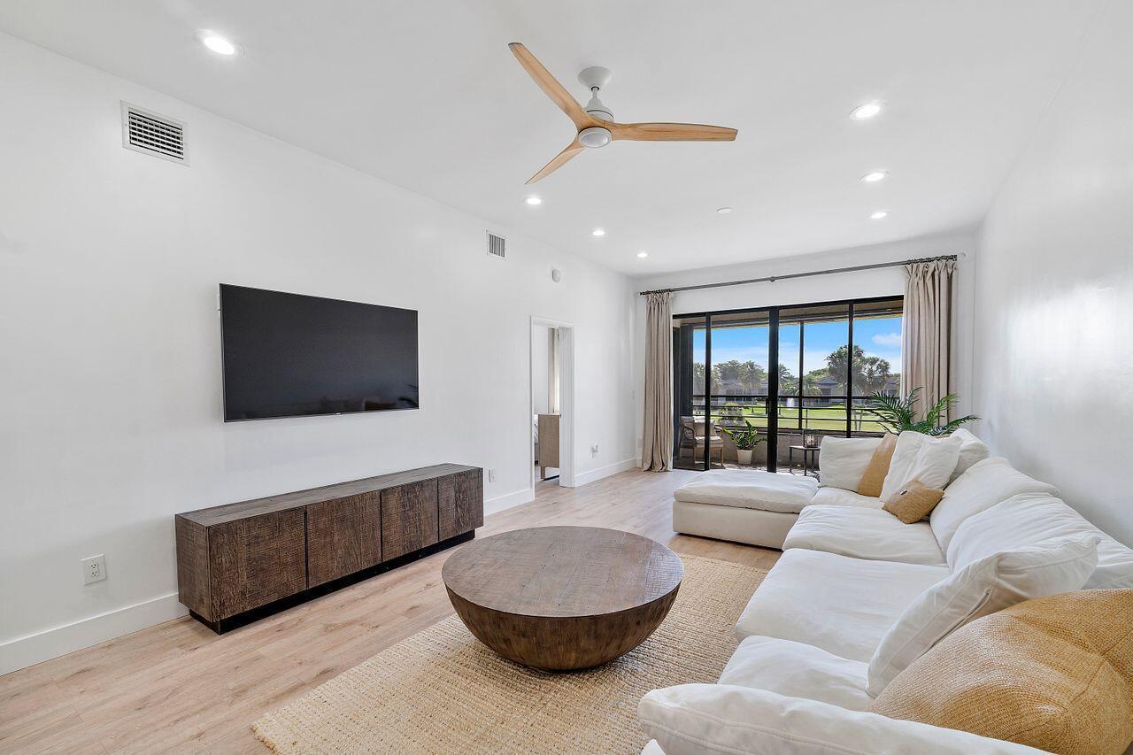 7508 La Paz Boulevard 304