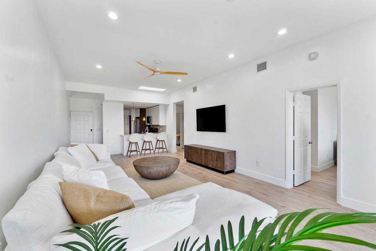 7508 La Paz Boulevard 304