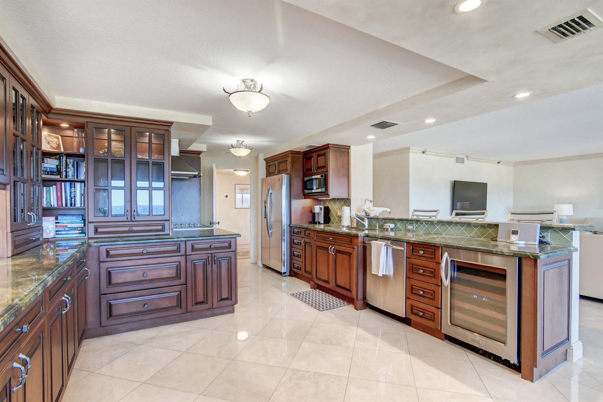 4301 N Ocean Boulevard 607