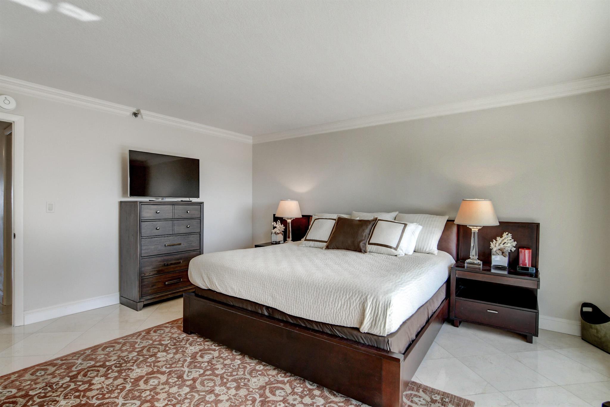 4301 N Ocean Boulevard 607