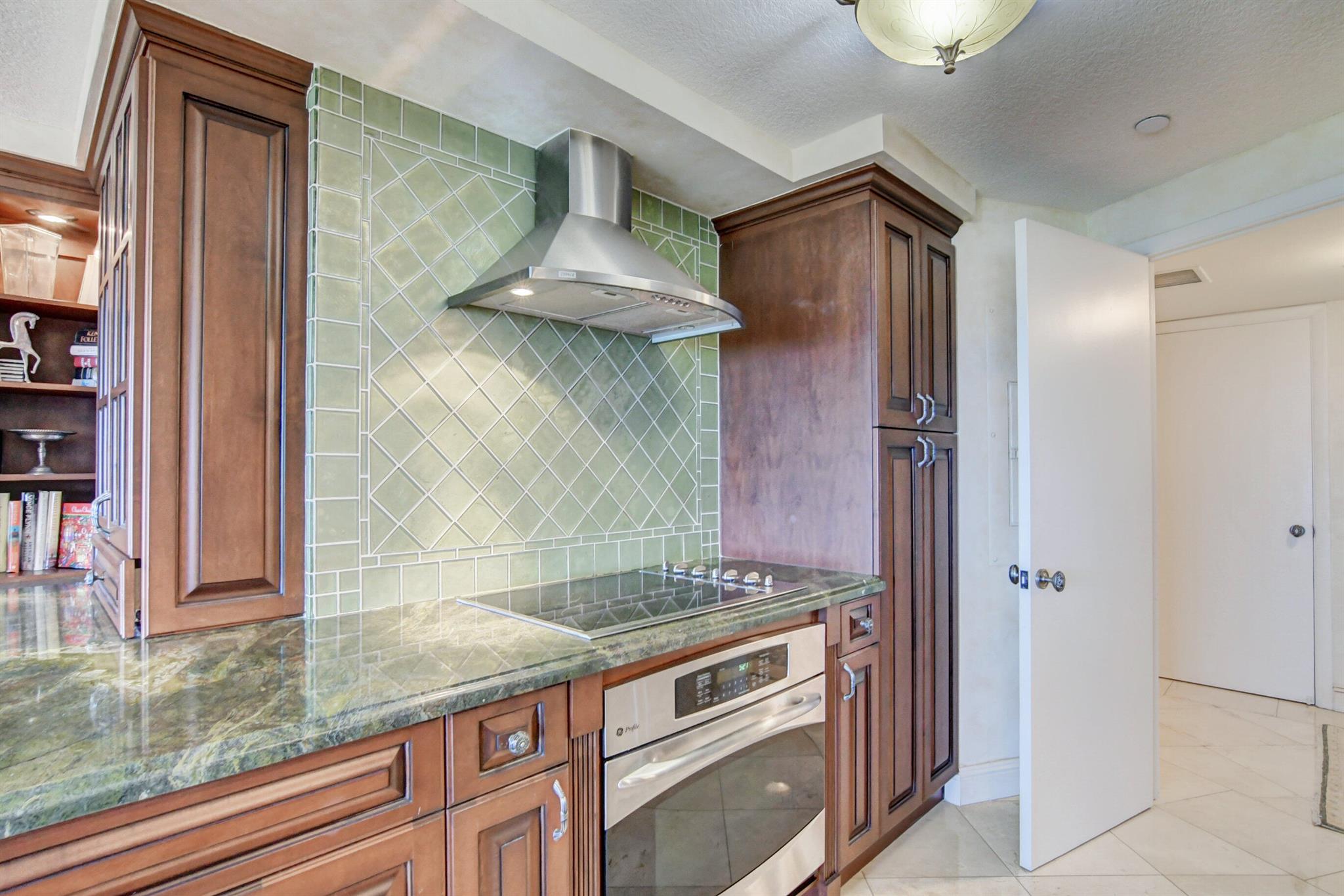4301 N Ocean Boulevard 607