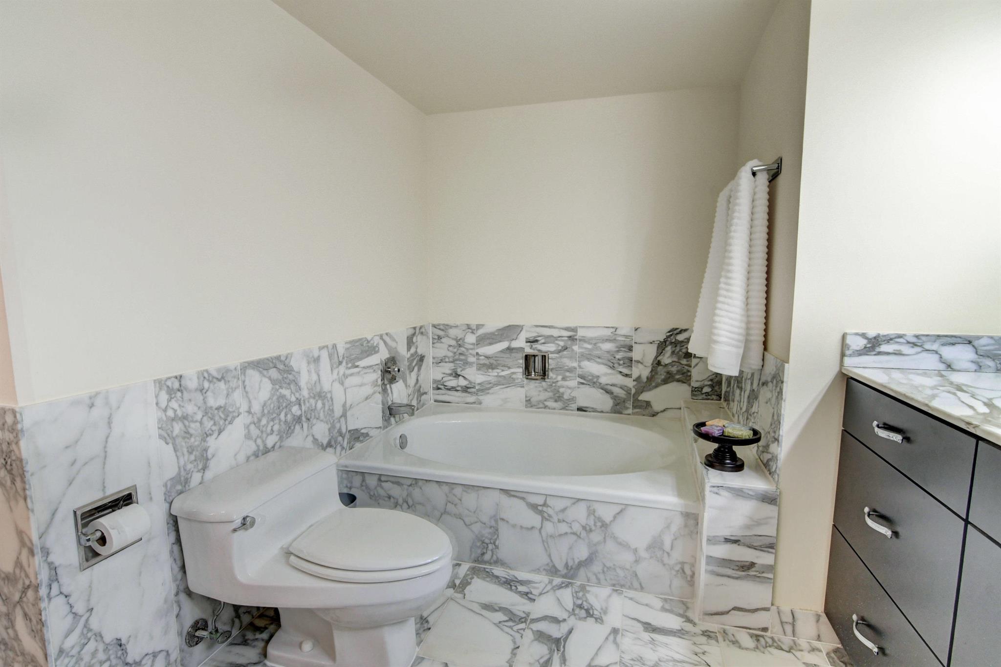 4301 N Ocean Boulevard 607